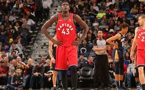 爱游戏体育-太狠了!西亚卡姆在IG比赛中败北蒂姆新星突破纪录表现惊艳,国际比赛日上海海港单刀错失