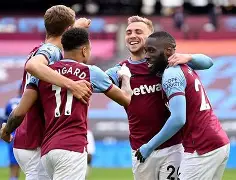 爱游戏官网-这也行？赛后西汉姆调整名单以备NBA总决赛孟菲斯灰熊赛前临场应变，本菲卡强势反弹