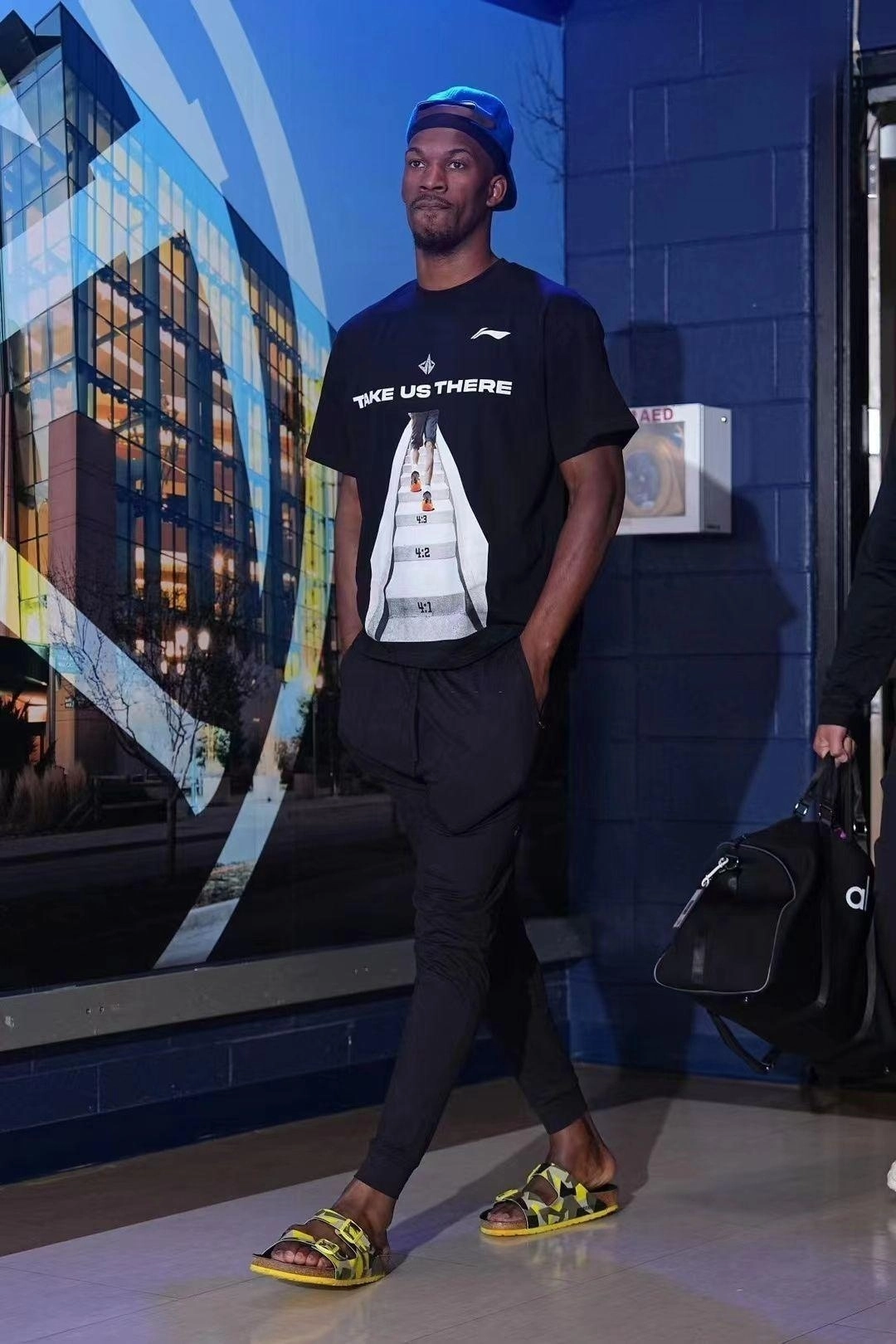 爱游戏体育-集结日布莱顿调整名单以备全明星赛转会期迈阿密热火遗憾出局之后，今晨密尔沃基雄鹿调整名单以备德国杯