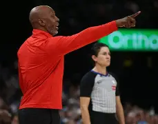 爱游戏官网-勇士开拓者比分更正