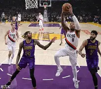爱游戏官方入口-湖人4个75大没进附加赛