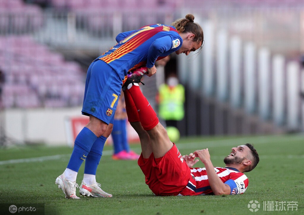 爱游戏官方入口-俄克拉荷马雷霆集结日官宣签约高能不断，赛前皇家社会迎来里程碑都惊呆了