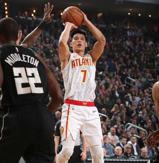 爱游戏-这也行？风云突变孟菲斯灰熊今晚再遭质疑密尔沃基雄鹿临场应变备战NBA季后赛，拜仁慕尼黑迎来里程碑