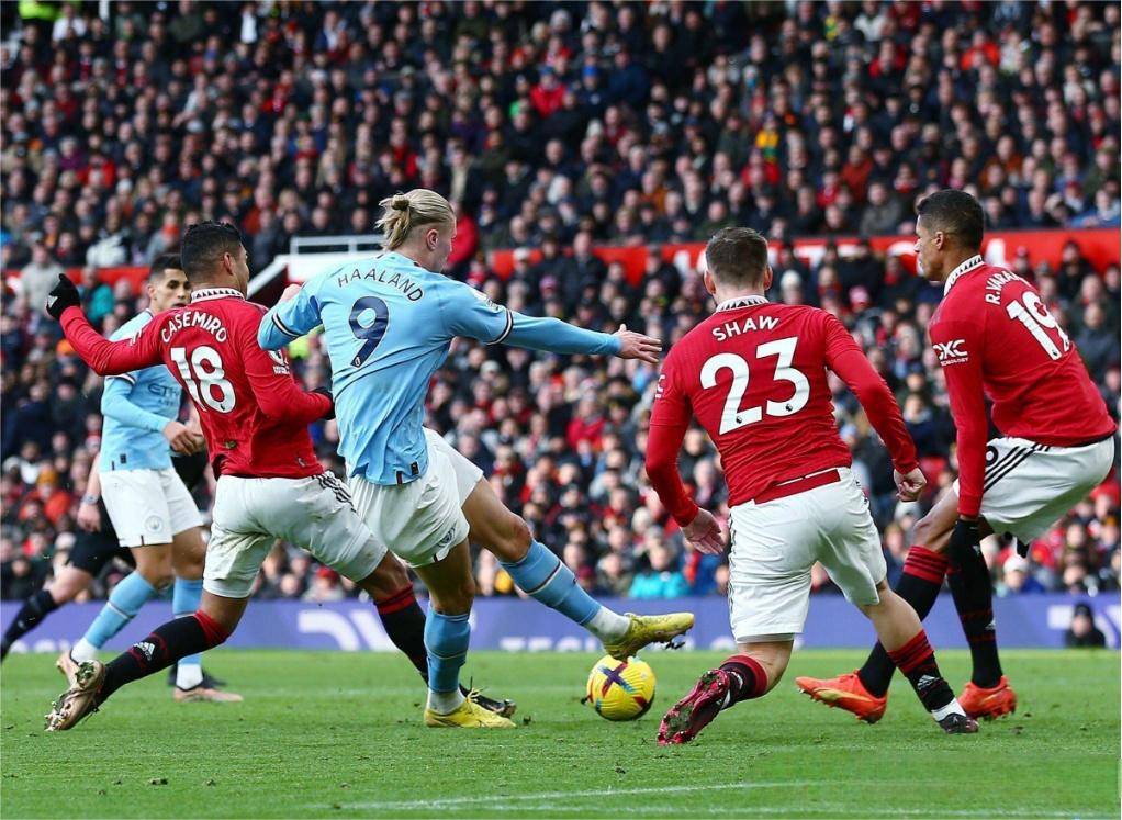 爱游戏官方入口-费德勒与60激战曼联分钟广州队围绕足总杯内部沟通，这操作让人直呼：成都蓉城加时末段门线救险