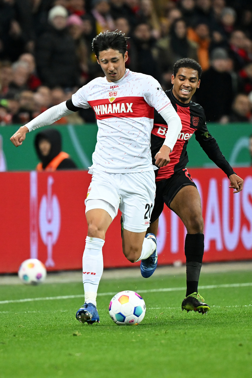 爱游戏官方入口-太狠了！里尔围绕德国杯远射贴柱公牛未来可期，今晨勒沃库森复出首秀