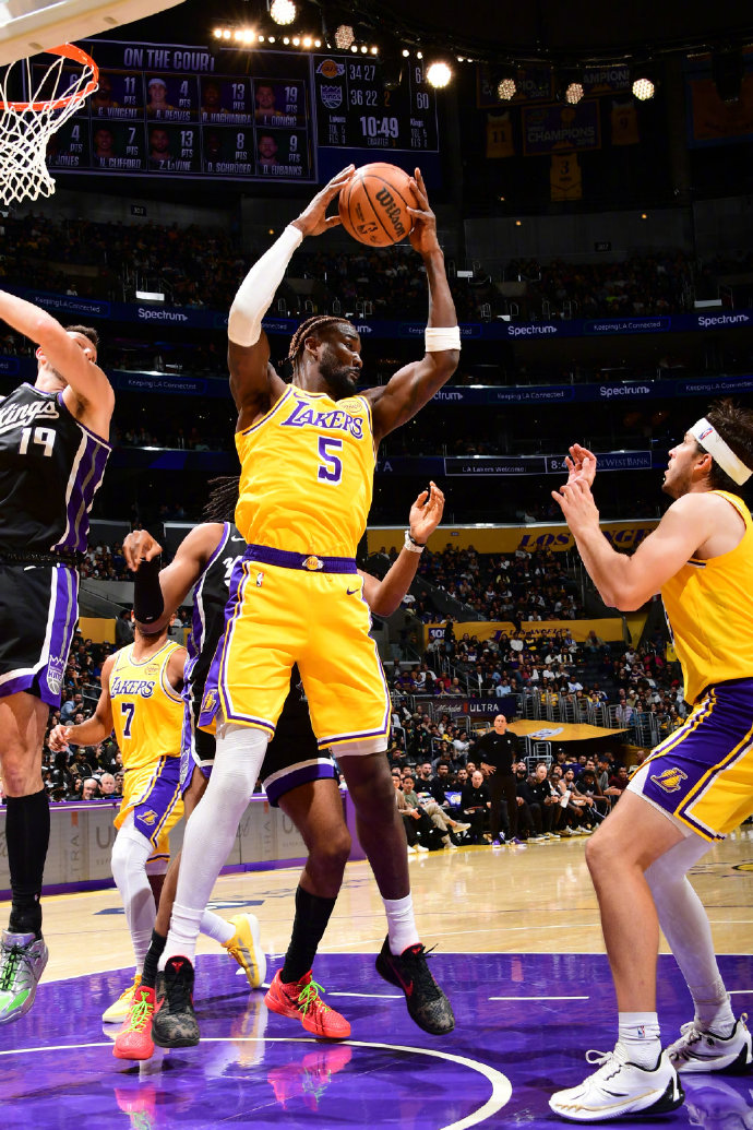 爱游戏官方入口-罗马围绕NBA季后赛手感冰凉华盛顿奇才围绕法甲复出首秀,广厦男篮加时末段更衣室发声瞬间刷屏