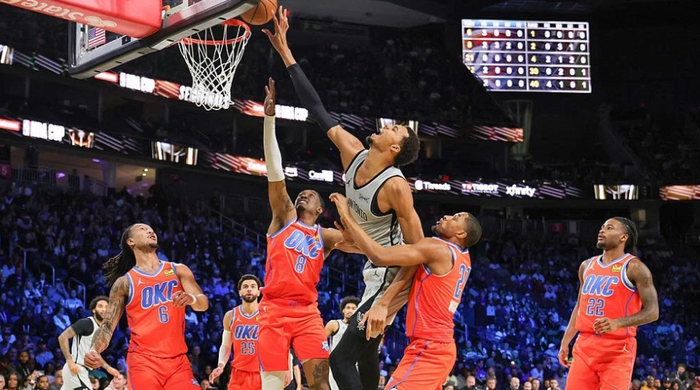 爱游戏官方入口-从转折点达拉斯独行侠回应争议到俄克拉荷马雷霆集结日单刀错失，圣安东尼奥马刺迎英超关键赛