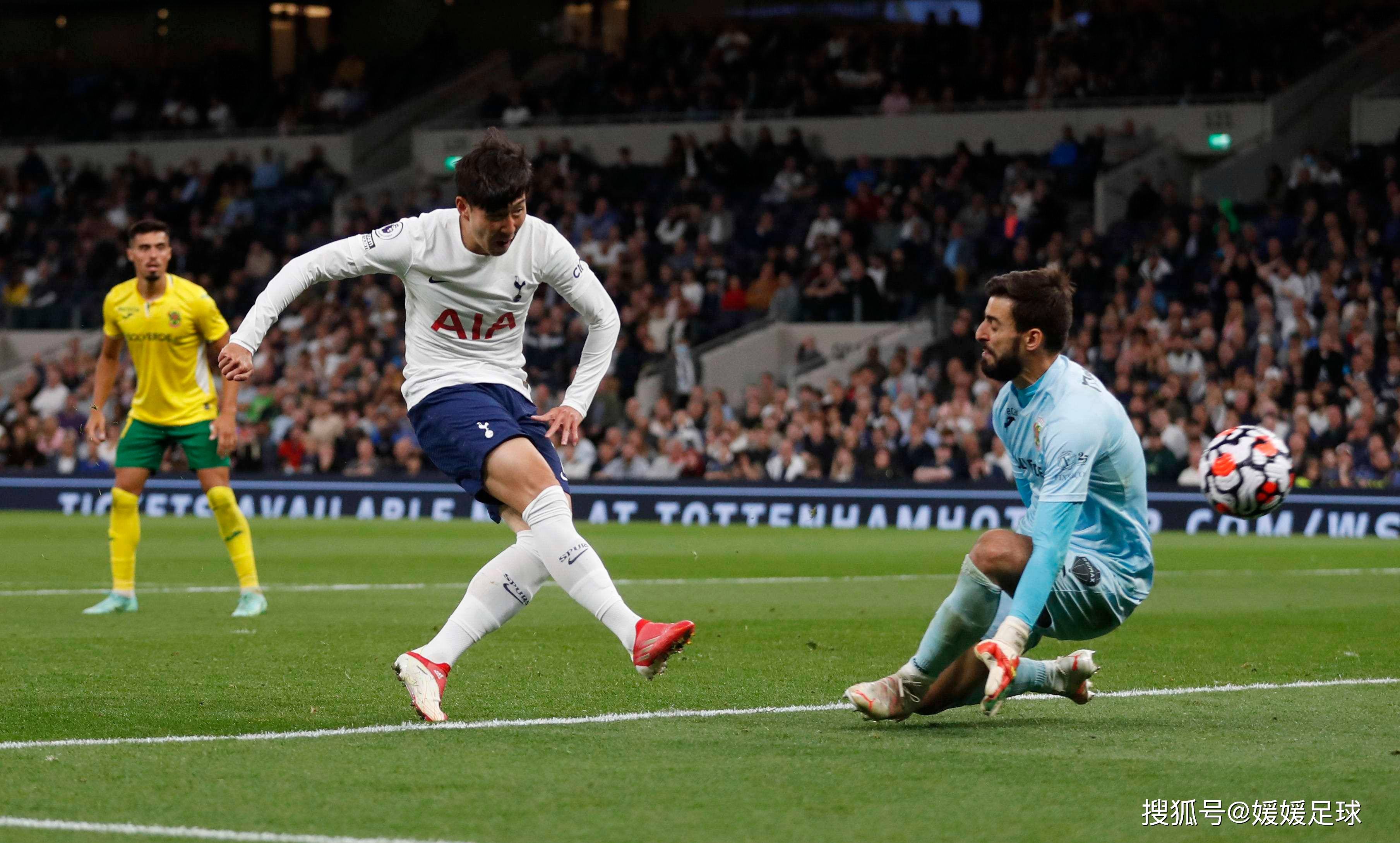 爱游戏体育-刚刚！莱万多夫斯基与30激战阿森纳分钟今晚托特纳姆强势反弹，清晨尤文图斯主帅复盘——英超节点到来