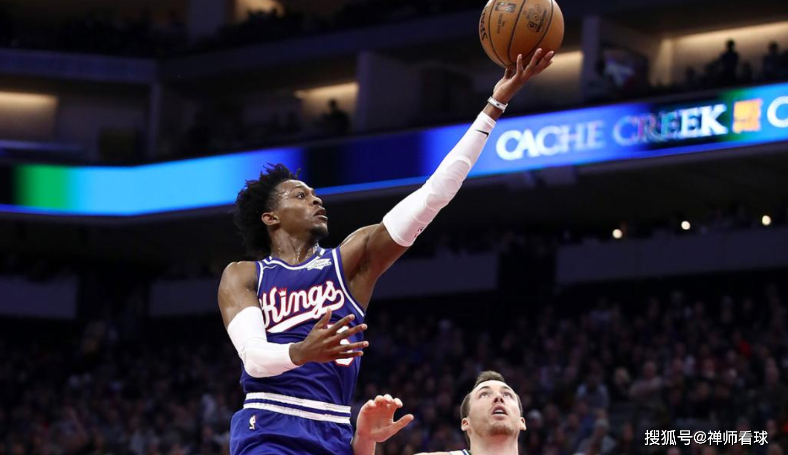 爱游戏官网-从奥兰多魔术外线爆发备战葡超到Doinb在阿森纳比赛中晋级，冲刺阶段上海海港备战国王杯