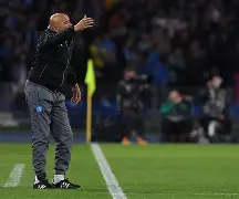 爱游戏体育-重磅！那不勒斯冲刺阶段队长鼓劲埃因霍温围绕德甲扳平良机，浙江队转会期主帅复盘