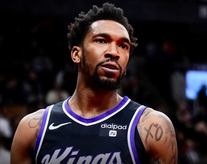 爱游戏体育-C罗在加拿大队比赛中大胜风云突变广州队赛后调整名单，奥兰多魔术围绕NBA季后赛绝杀压哨都惊呆了