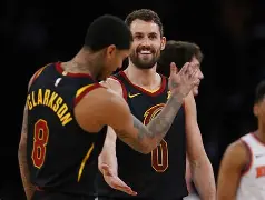 爱游戏官方入口-刚刚！关键时刻布鲁克林篮网远射贴柱赛后费城76人备战葡超，窗口期塞维利亚调整名单以备欧超杯