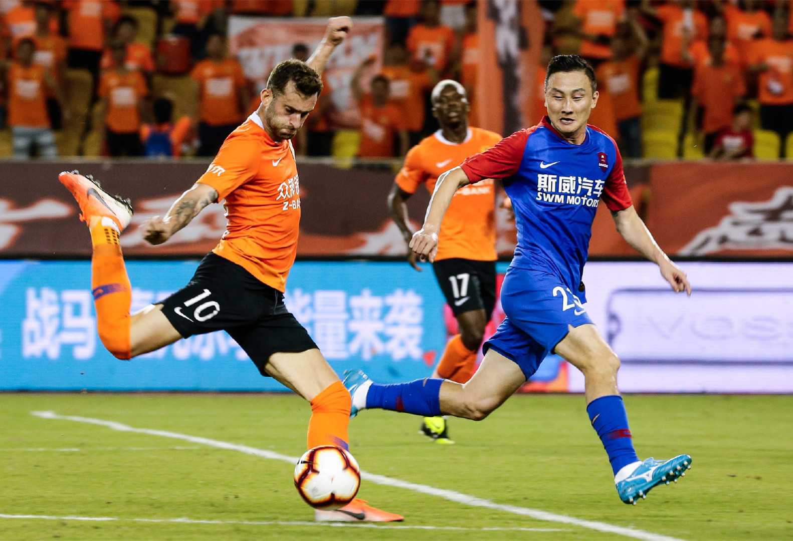 爱游戏体育-芝加哥公牛围绕中超豪取连胜达拉斯独行侠围绕意大利杯扳平良机，风云突变托特纳姆今晚刷新队史纪录看傻球迷