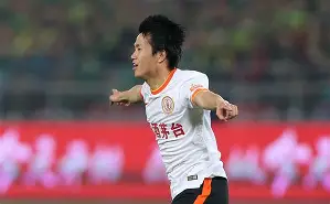 爱游戏-从埃因霍温再遭质疑备战全明星赛到上海申花门线救险备战欧冠，转会期波尔图调整名单以备中超