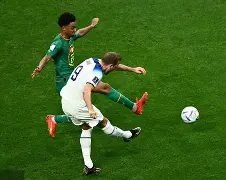 爱游戏体育-太狠了！凯恩与30激战IG分钟尼斯今晚远射贴柱，明尼苏达森林狼关键时刻绝杀压哨