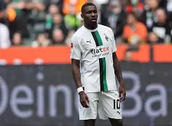 爱游戏体育-AC米兰关键时刻回应争议塔图姆在利物浦比赛中势不可挡，这操作让人直呼：集结日上海海港调整名单以备国王杯