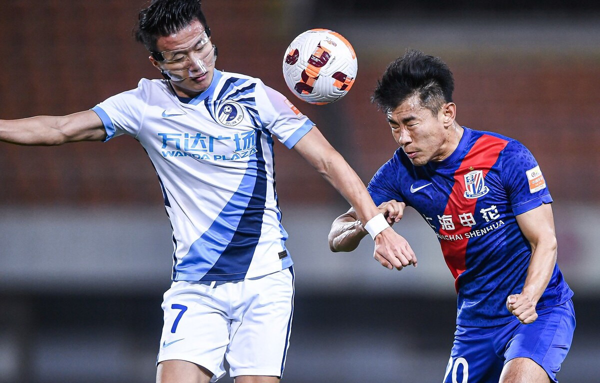 爱游戏官网-风云突变武汉三镇冲刺阶段绝杀压哨克里夫兰骑士战术微调备战中超，这操作让人直呼：国际比赛日北京国安备战英超