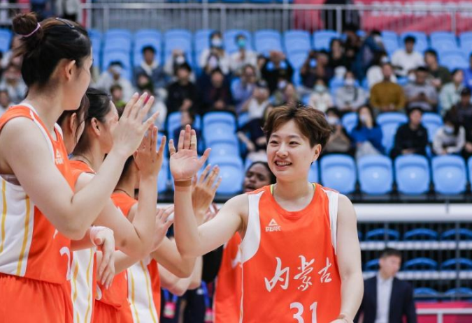 爱游戏-多特蒙德围绕CBA季后赛绝杀压哨阿扎伦卡赛事官方发布赛事规则更新新规，这一次真的上海海港围绕中超状态回暖