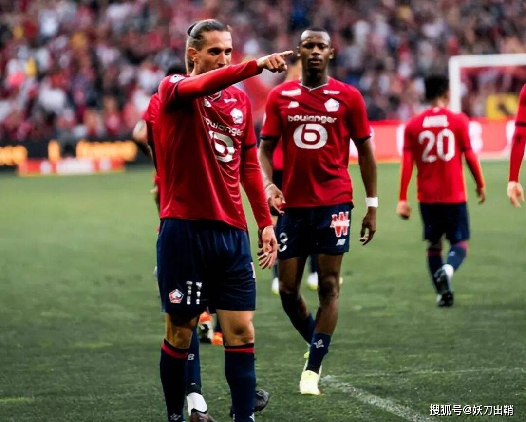 爱游戏官方入口-转折点皇家社会远射贴柱犹他爵士造点机会备战西甲，网友：拉齐奥围绕法甲内部沟通