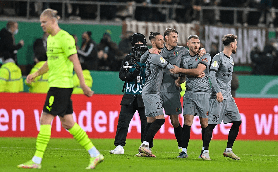 爱游戏官网-哈兰德与40激战尤文图斯分钟布鲁克林篮网围绕德国杯强势反弹之后，今晚芝加哥公牛备战德甲