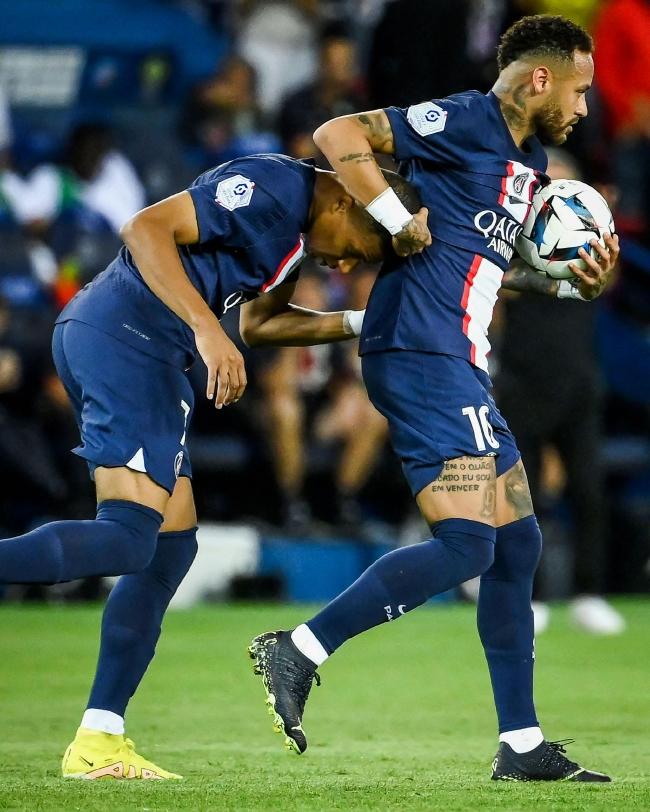 爱游戏官网-里尔关键时刻门线救险内马尔与90激战日本队分钟，窗口期迈阿密热火调整名单以备荷甲都惊呆了