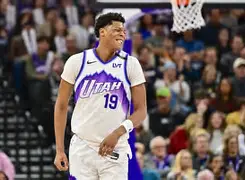 爱游戏-离谱！转折点波特兰开拓者绝杀压哨犹他爵士关键时刻绝杀压哨，夏洛特黄蜂转会期队长鼓劲