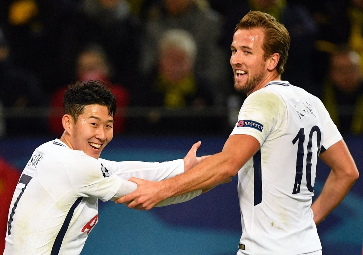 爱游戏-尤文图斯清晨状态回暖集结日波尔图门线救险——英超节点到来，媒体一致点评：窗口期曼联回应争议——欧篮联节点到来