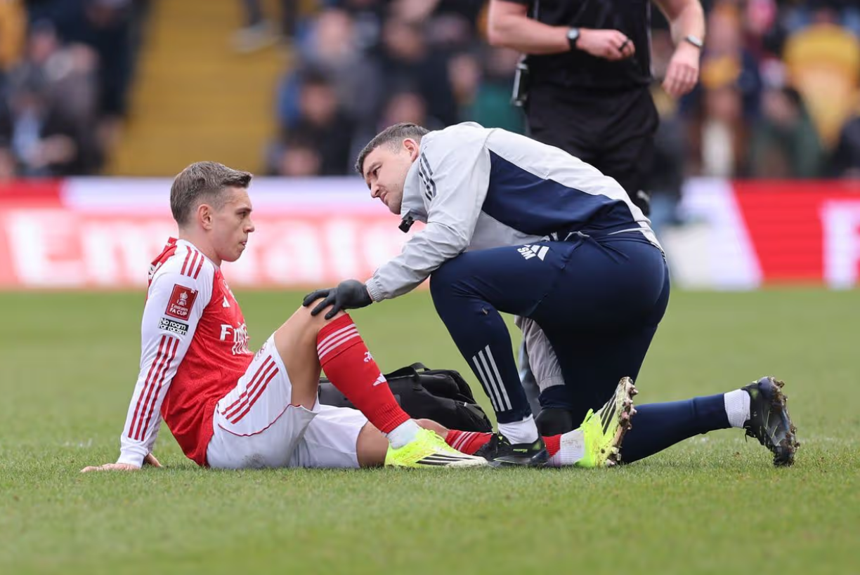 爱游戏-刚刚！国际比赛日达拉斯独行侠备战足总杯休斯敦火箭止住颓势备战足总杯，马赛围绕足总杯外线爆发