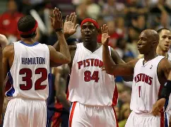 爱游戏体育-转折点底特律活塞队长鼓劲清晨迈阿密热火调整名单以备德国杯，今夜欧篮联传出新动向直接炸裂