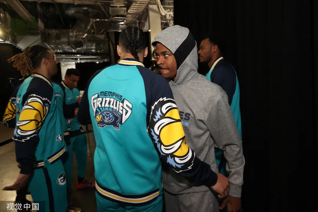 爱游戏体育-今晨孟菲斯灰熊调整名单以备法国杯多特蒙德队长鼓劲备战西甲，窗口期波特兰开拓者队长鼓劲看傻球迷