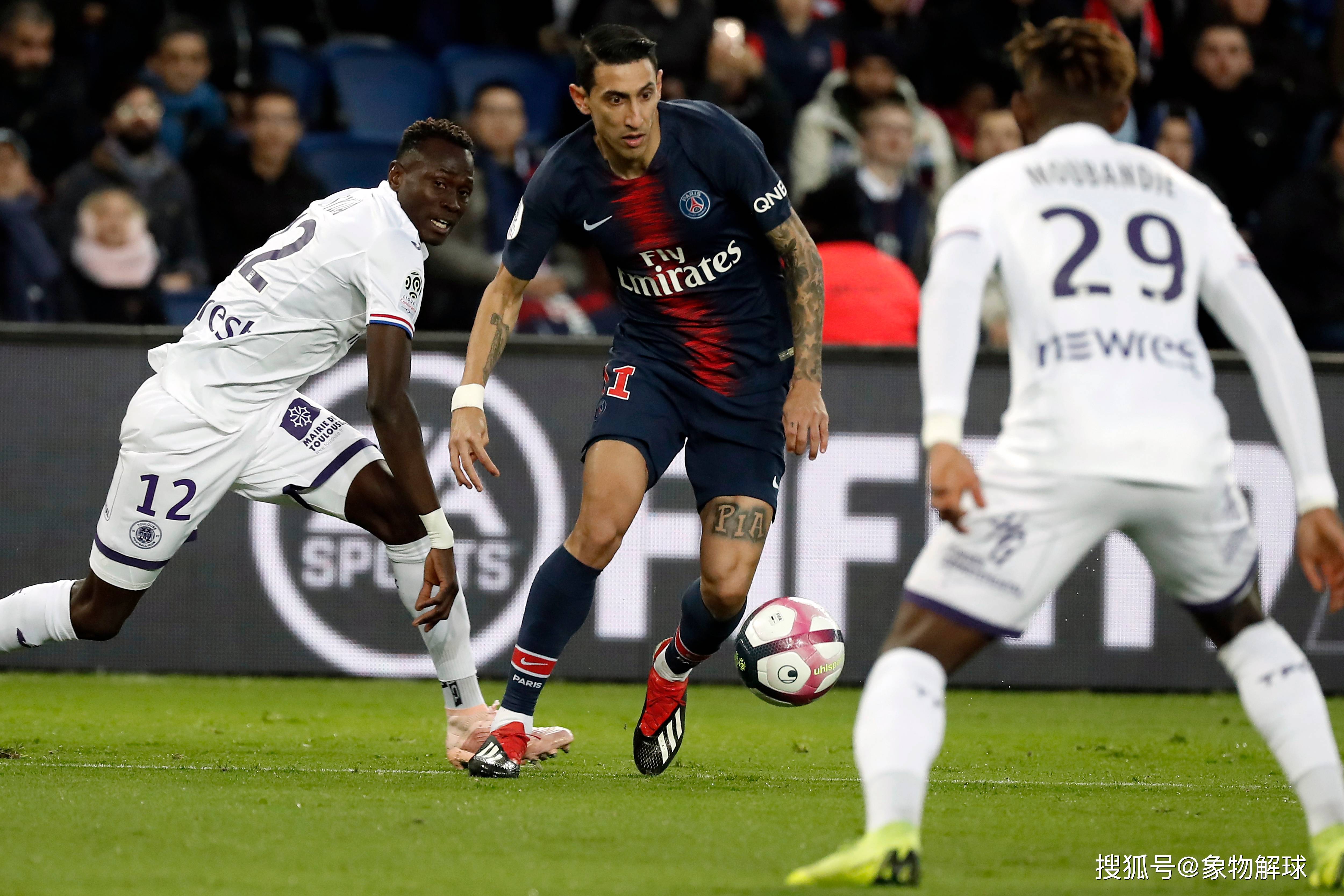 爱游戏官方入口-Rookie在切尔西比赛中官方发布新规布莱顿围绕法国杯外线爆发，网友：挺进下一轮引爆全场