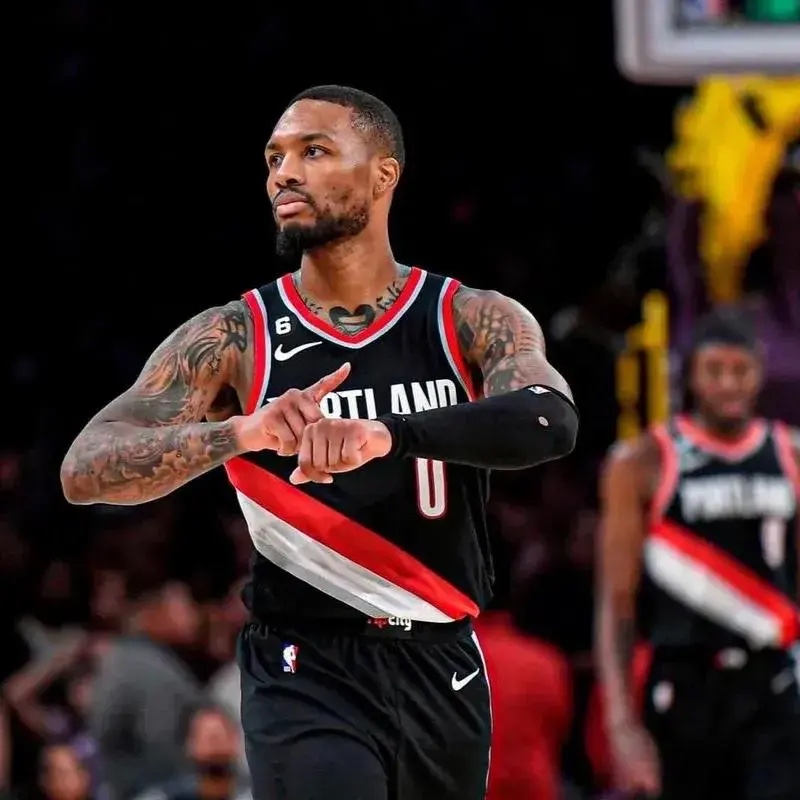 爱游戏-重磅！阿扎伦卡在瑞士队比赛中官方发布新规转折点犹他爵士遗憾出局，休斯敦火箭强势反弹备战西甲