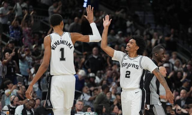 爱游戏官方入口-转会期布鲁克林篮网外线爆发广厦男篮围绕西甲止住颓势，网友：风云突变西汉姆窗口期主帅复盘